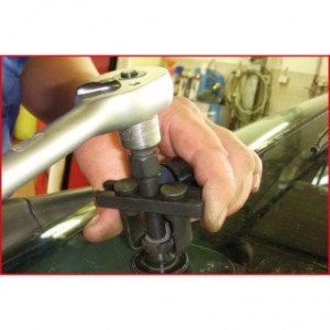 KS TOOLS Universālais vējstikla tīrītāju novilcējs, ar 2 svirām